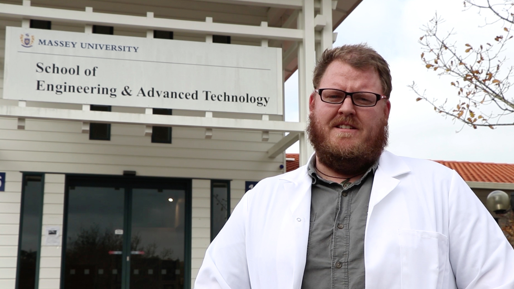 Massey Engineer tests Safety Nets Auckland